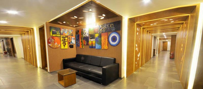 7 Wonders Hotel Gandhinagar Exterior photo